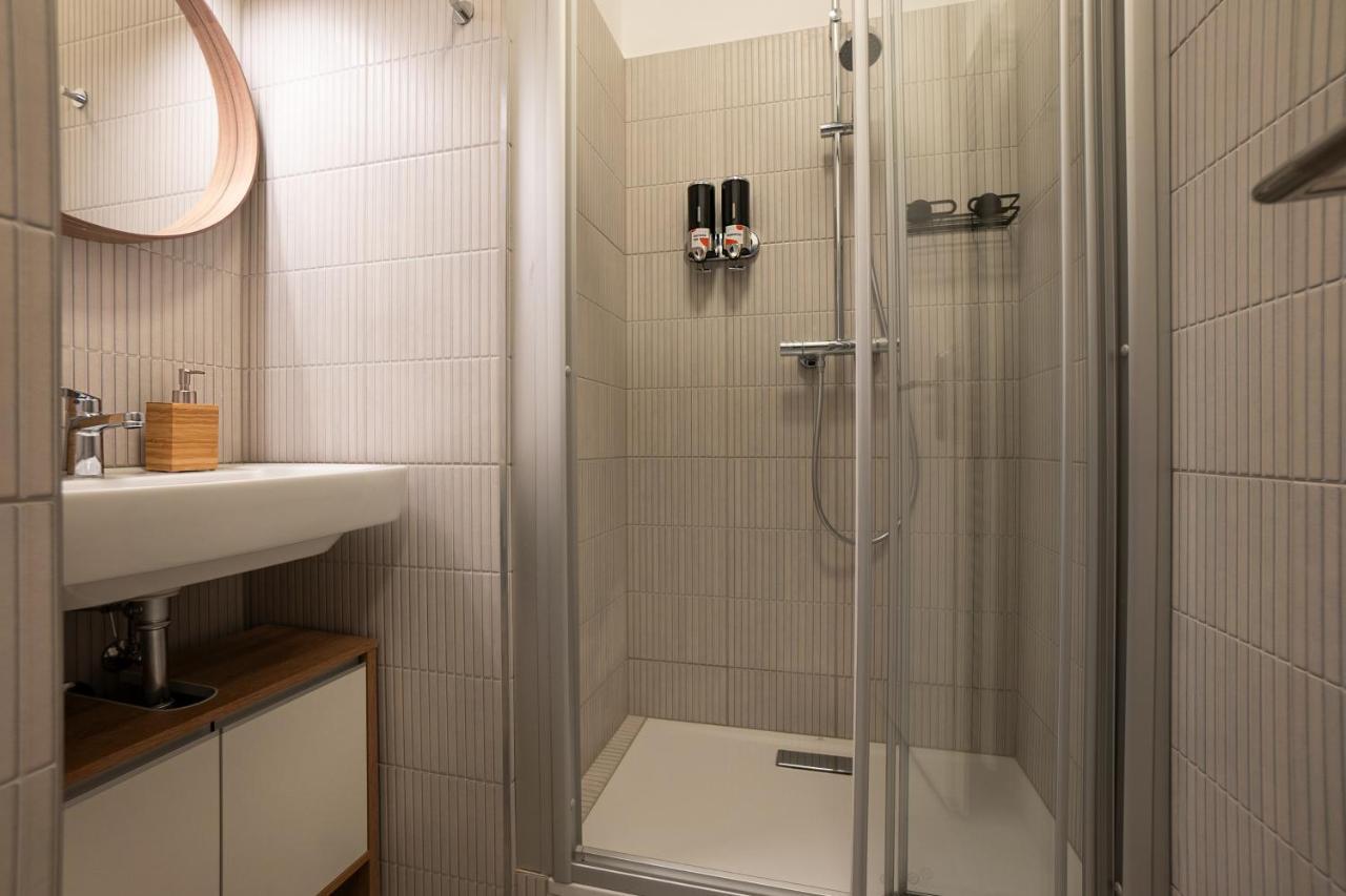 Appartement 2-rooms 10 Min Away From Center Vienne