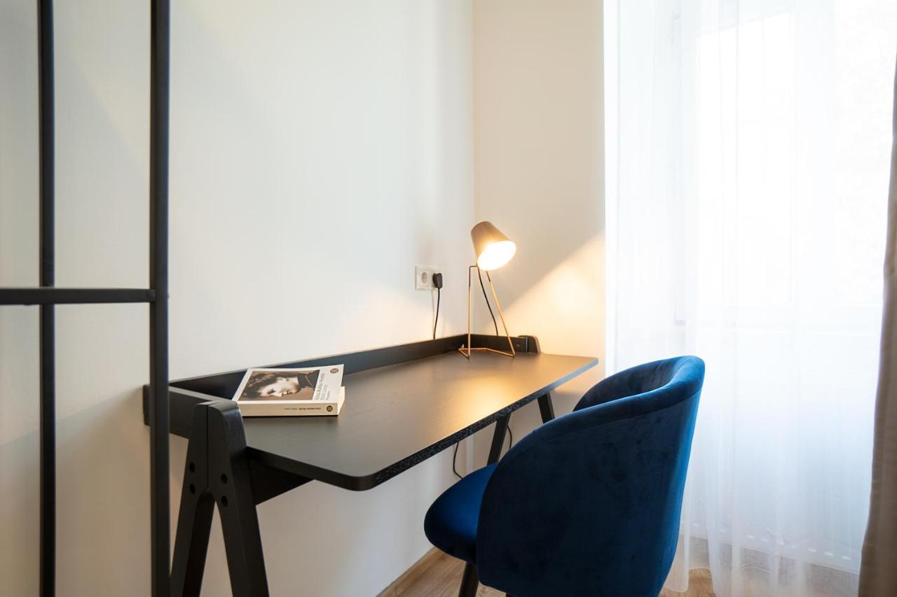 Appartement 2-rooms 10 Min Away From Center Vienne